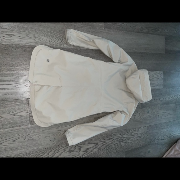 Lululemon rain jacket - Picture 2 of 2